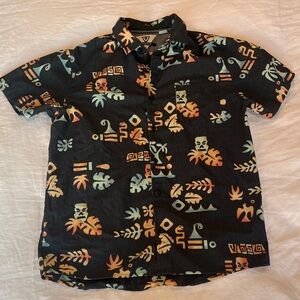 Kids XL Vissla Hawaiian print button down shirt